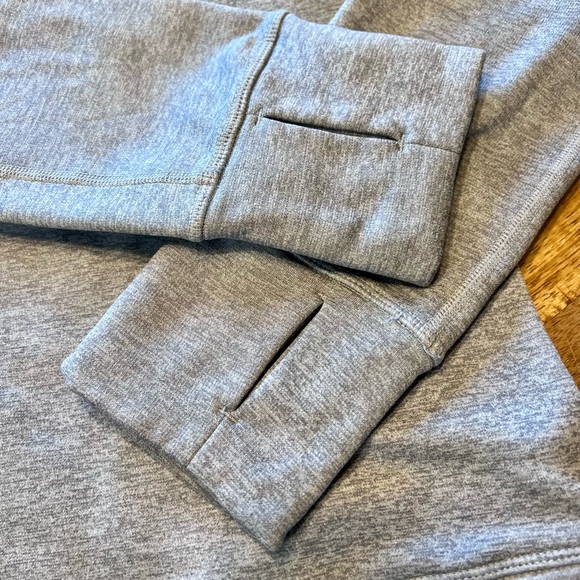 🏈 Packers Hoodie: Salute to Service Performance Pullover (Basicly Brand New) - Picture 5 of 7